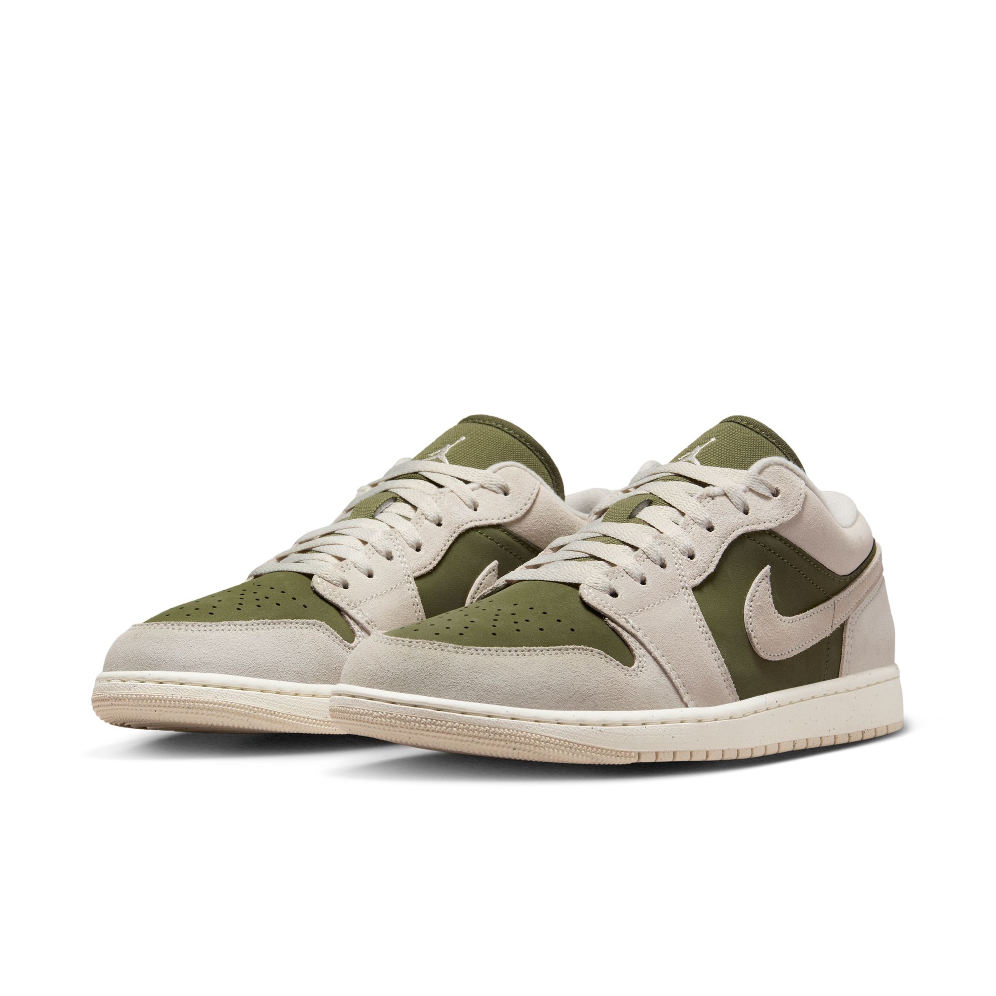 AIR JORDAN 1 LOW SE image number null