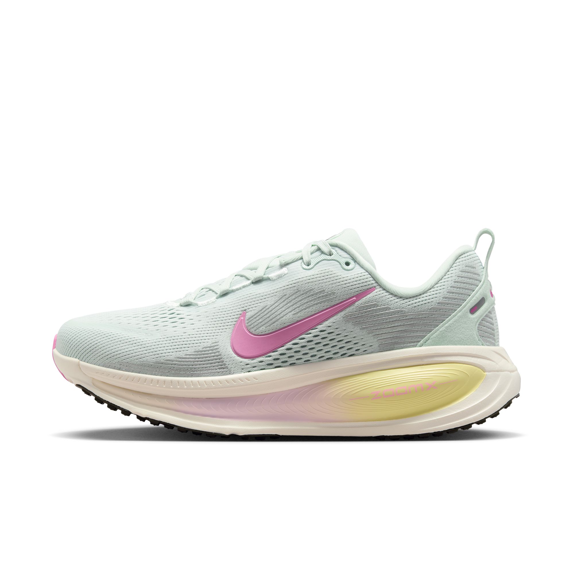 W NIKE VOMERO 18