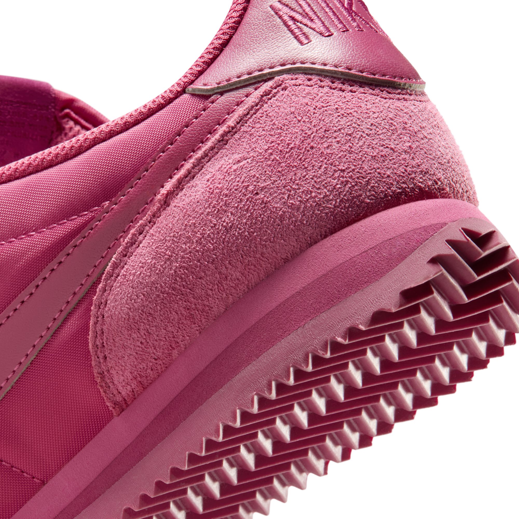 NIKE CORTEZ image number null